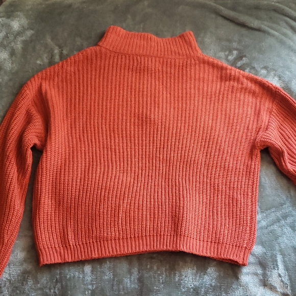 Cropped knitted dark orange/rust coloured sweater - Picture 3 of 5